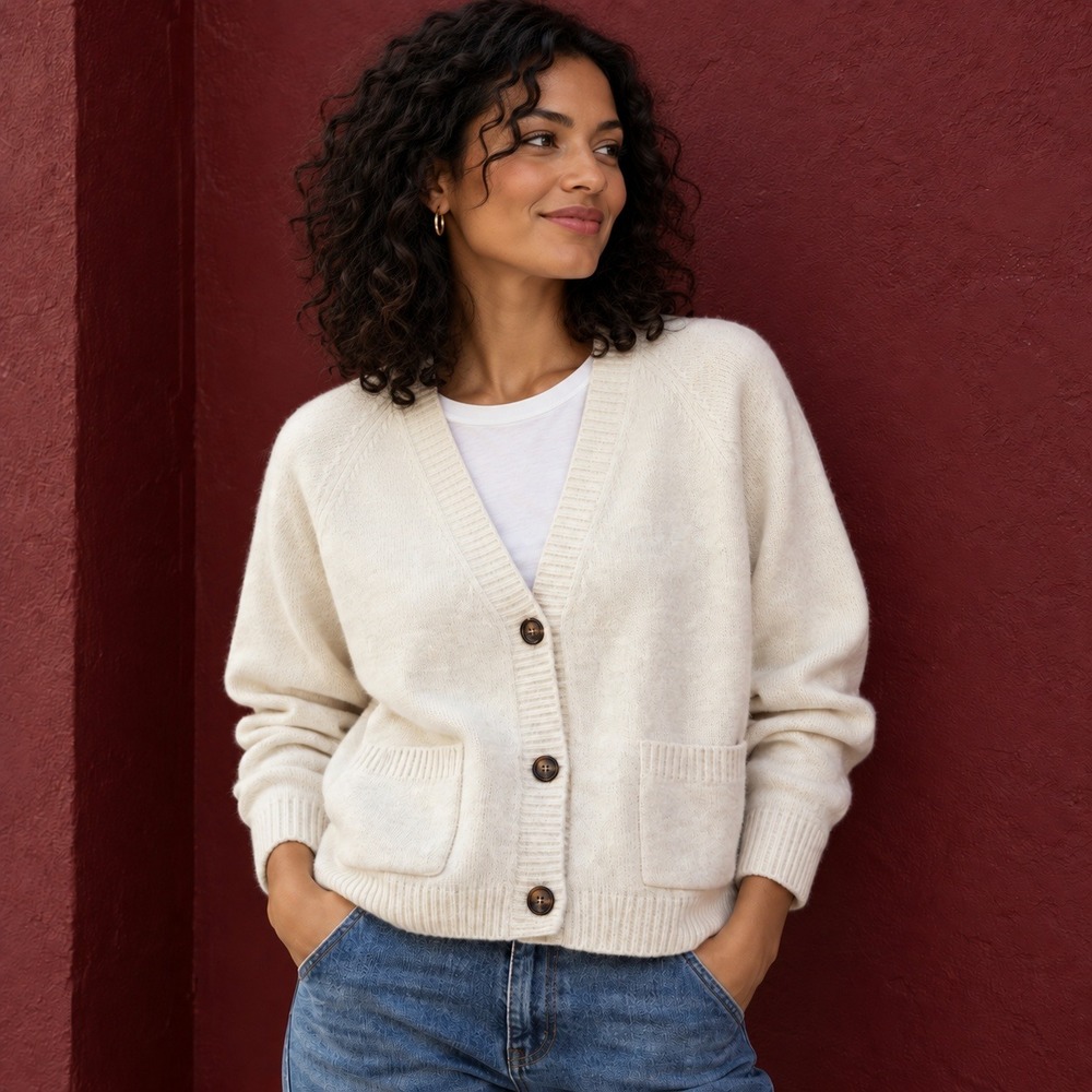 Uniqlo Womens Souffle Yarn Short Cardigan L Off White Wool Blend Sweater NWT